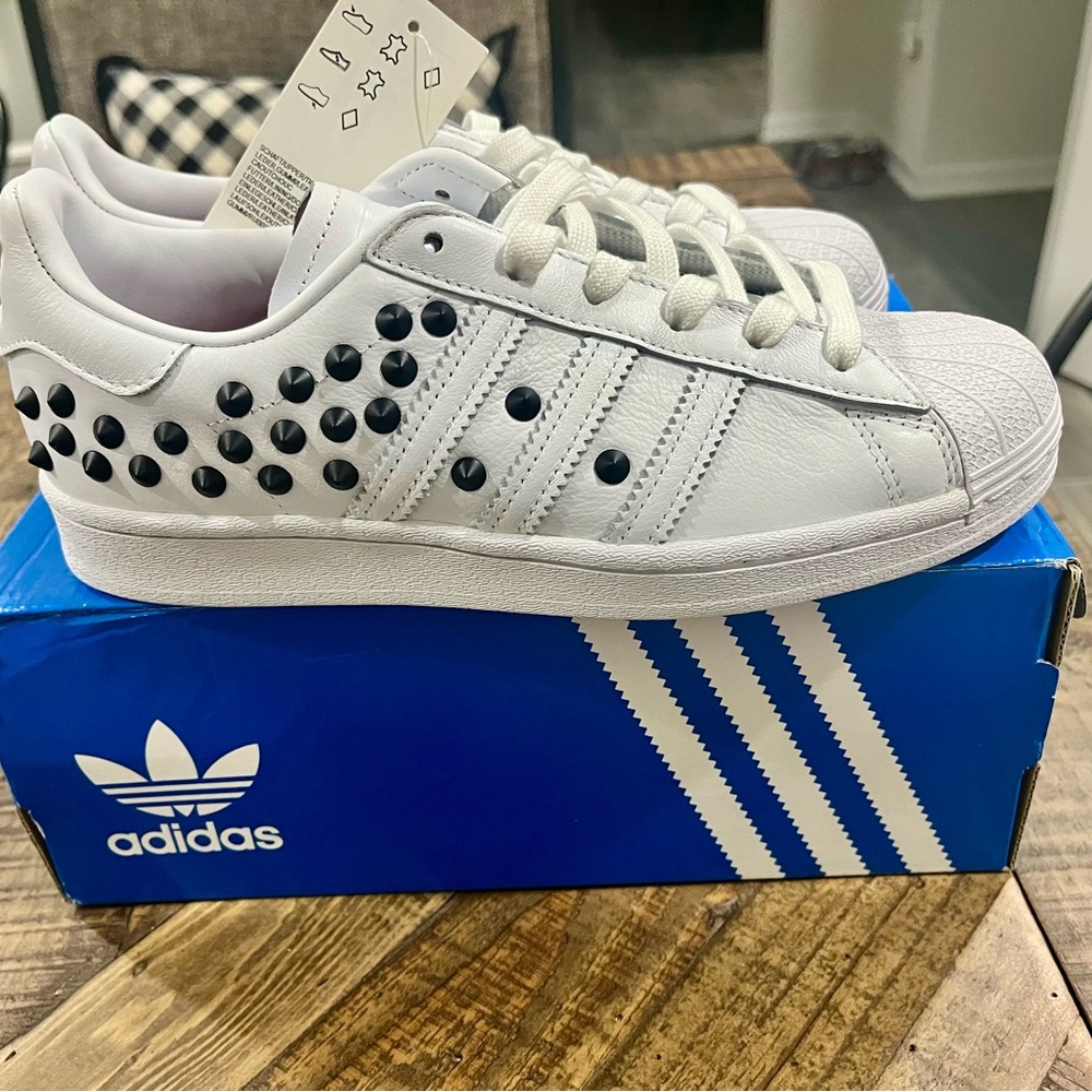 Superstar Adidas - Picture 2 of 3